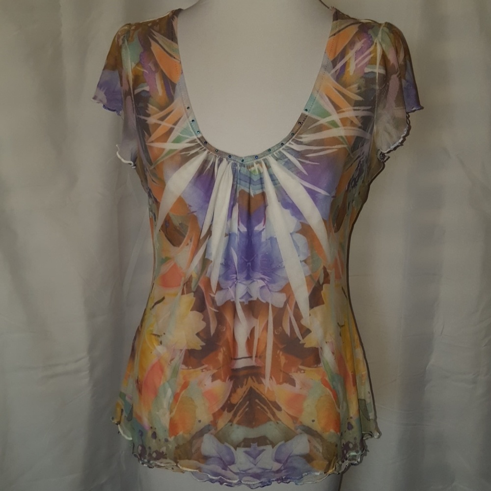 One World Live and Let Live top size small
